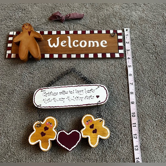 Holiday/Christmas Wooden Gingerbread Wall Decor - Picture 6 of 6